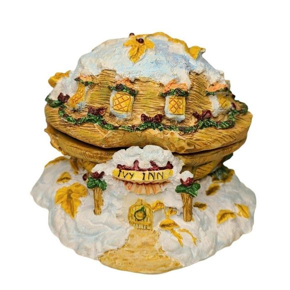 Charming Tails Dean Hriff Globe Nut Shell Trinket Box Mice Nut 1994 Fall Autumn - Picture 3 of 6